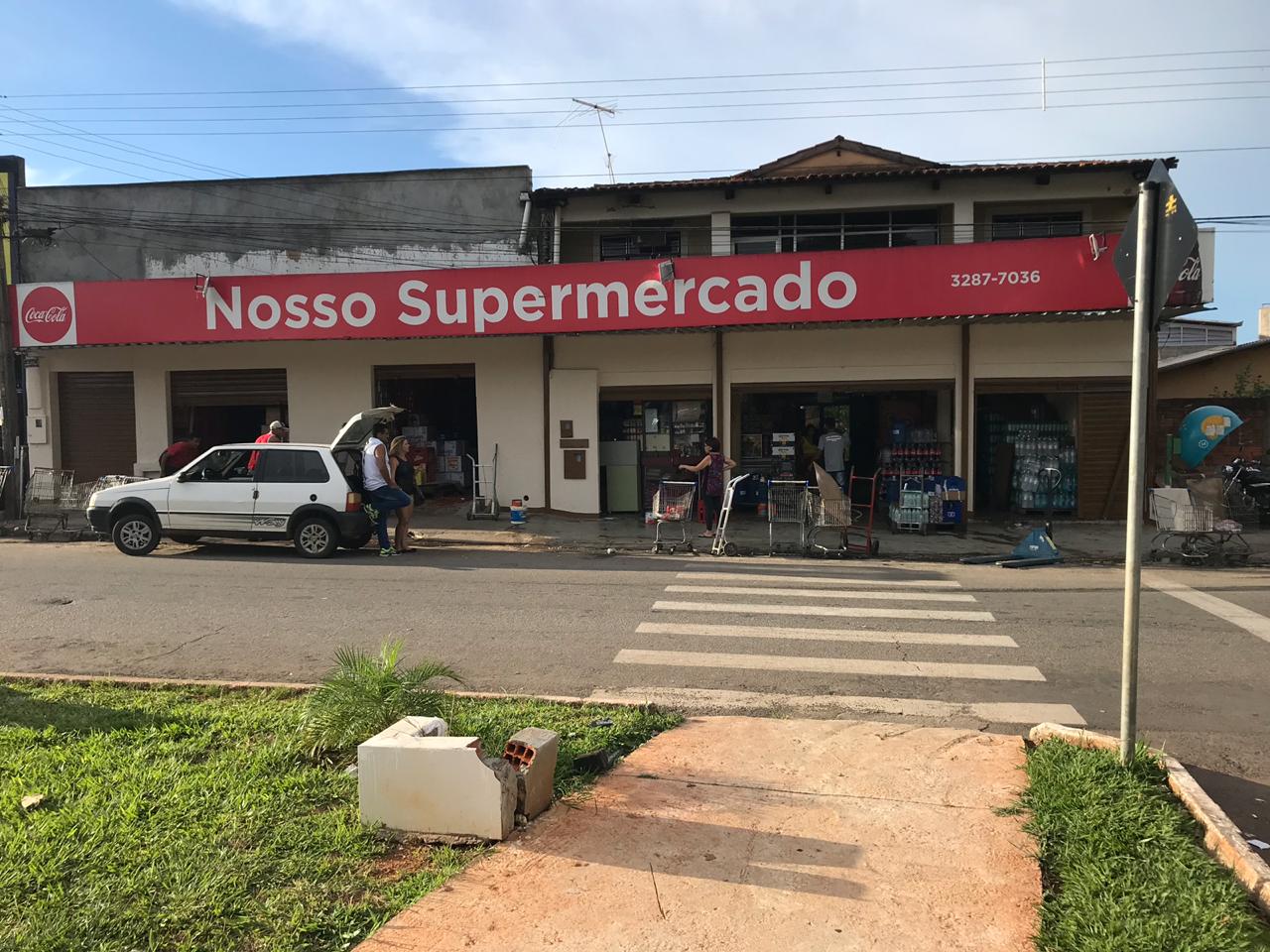 Fachada do Nosso Supermercado